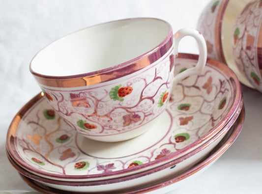 Antique Pink Lustre Teacups and Saucers with Wild Strawberry Pattern (4)