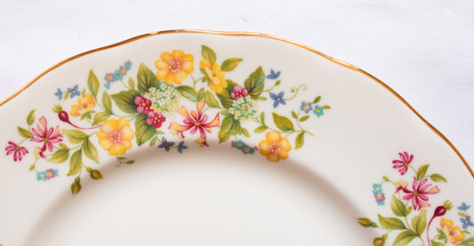 Colclough Bone China Floral Pattern 8" Bread and Butter Plates (4)