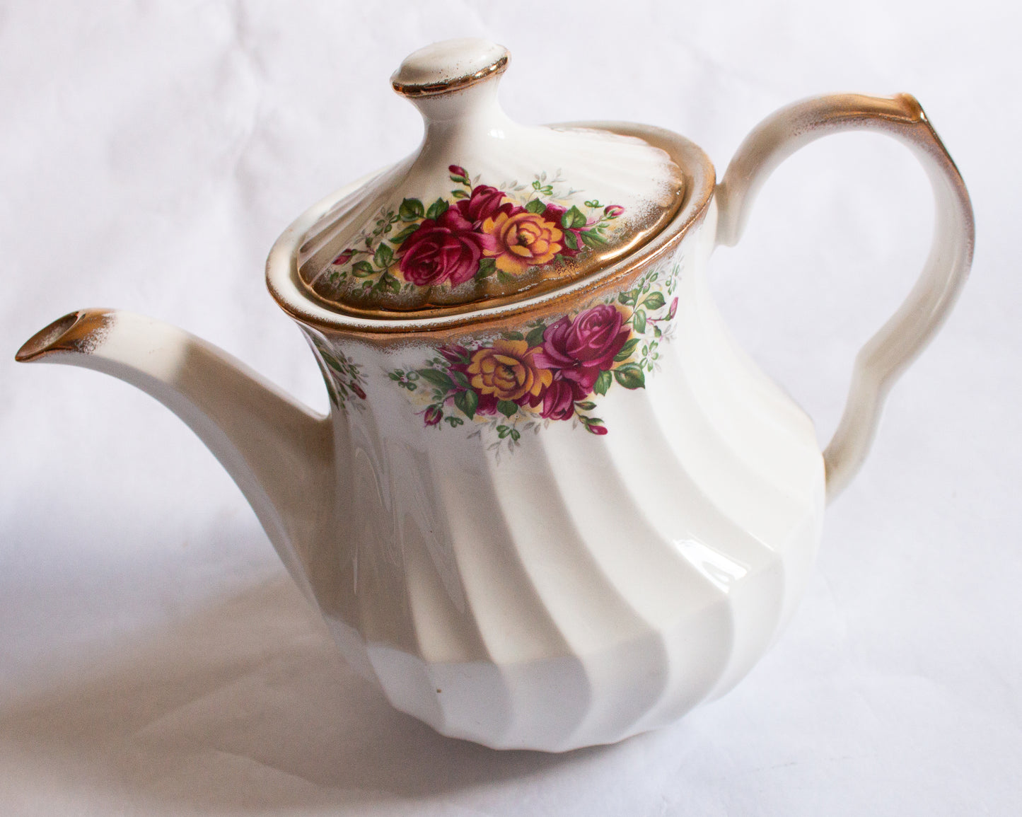 Aynsley & Co. Staffordshire China Country Roses Pattern Large Teapot