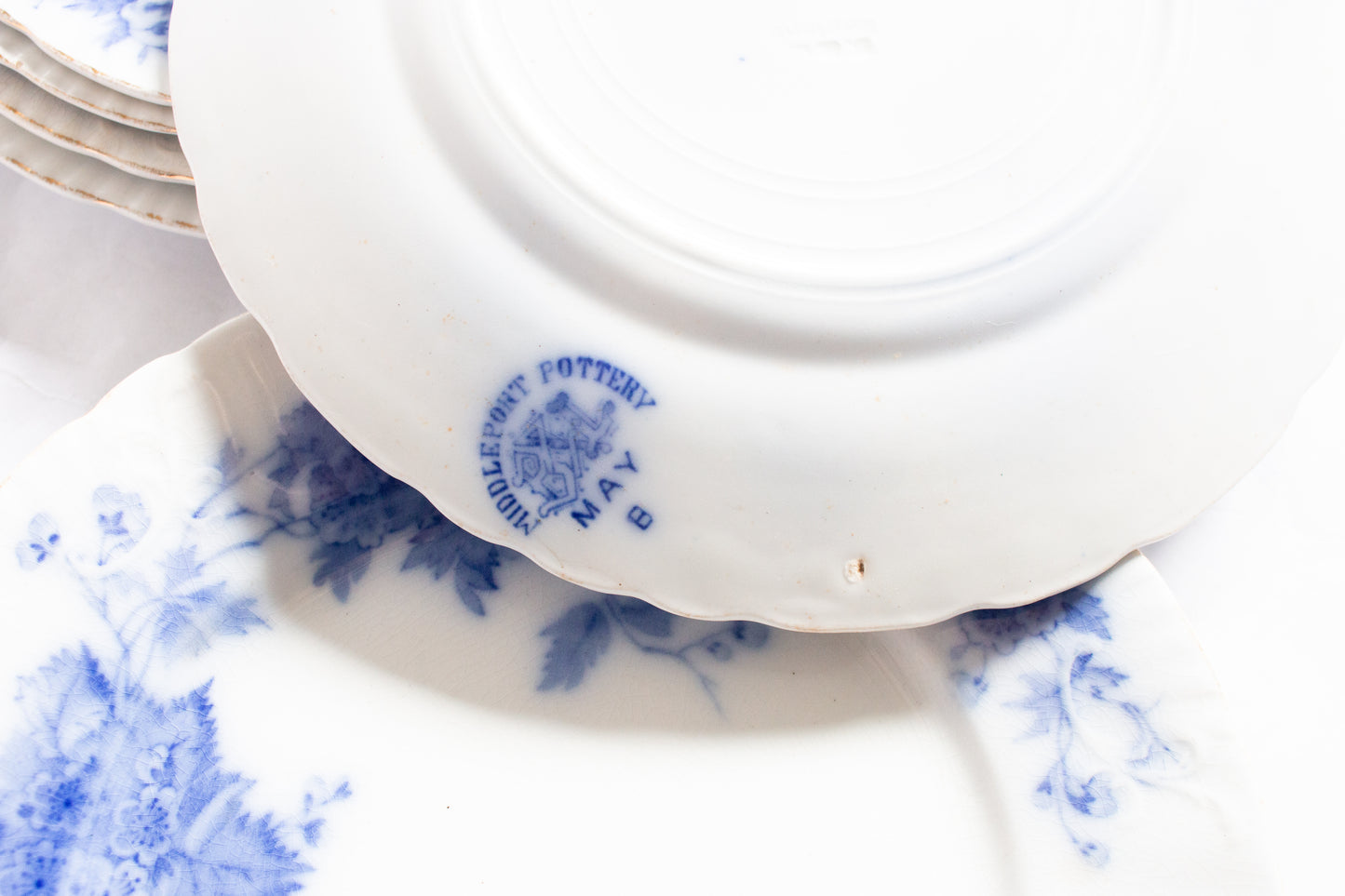 Middleport Pottery 'May' Pattern Flow Blue and White Transferware 8" Plates (6)